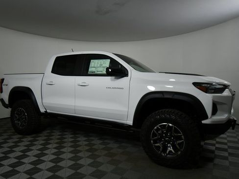 New 2026 Chevrolet Colorado ZR2 w/ Technology Package image 9