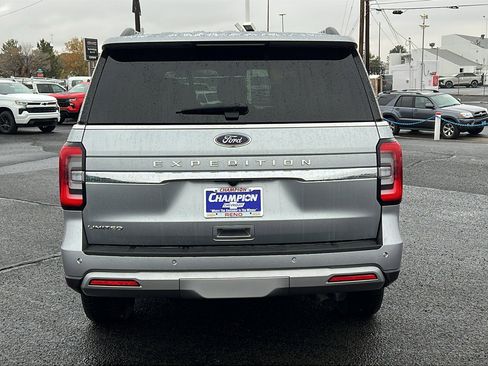 Used 2024 Ford Expedition Limited AWD/4WD image 5