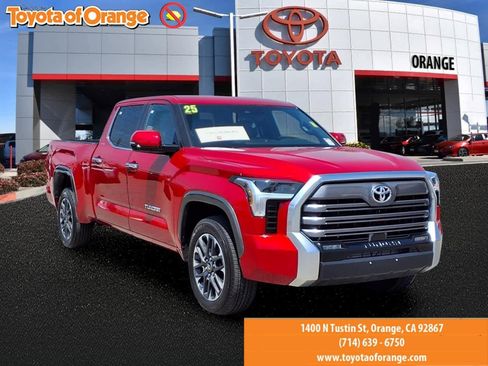 Certified 2025 Toyota Tundra Limited AWD/4WD image 1