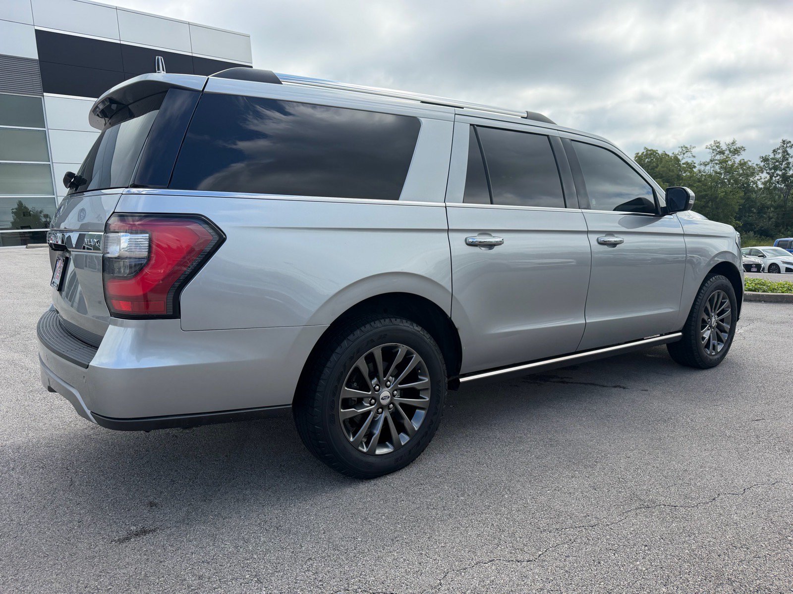 Used 2021 Ford Expedition Max Limited AWD/4WD image 15