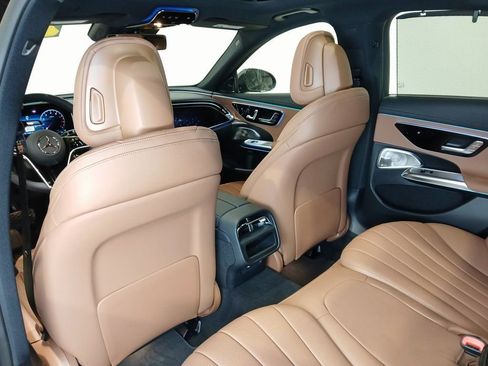 Used 2026 Mercedes-Benz E 450 4MATIC Sedan image 14