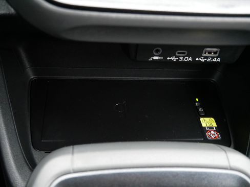 Used 2025 Subaru Crosstrek 2.5i Limited w/ Popular Package #3A image 32