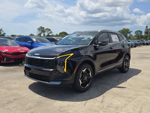 New 2026 Kia Sportage EX AWD/4WD image 4