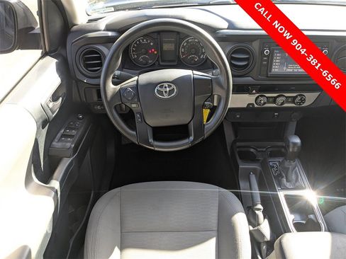 Used 2016 Toyota Tacoma SR image 16