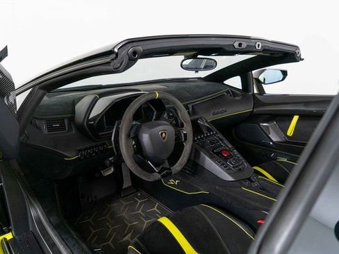 Used 2017 Lamborghini Aventador LP 750-4 Superveloce image 16