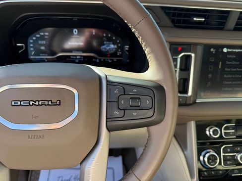 Used 2024 GMC Yukon Denali image 41