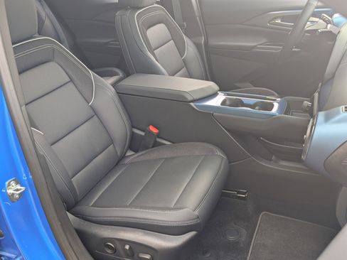 Used 2025 Chevrolet Equinox EV LT w/ Convenience Package II FWD image 22