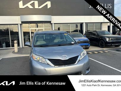 Used 2013 Toyota Sienna LE