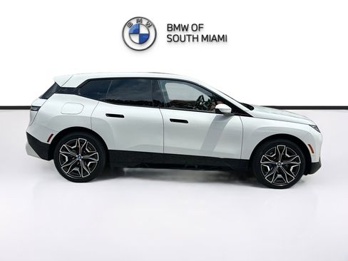 Certified 2025 BMW iX xDrive50 AWD/4WD image 8