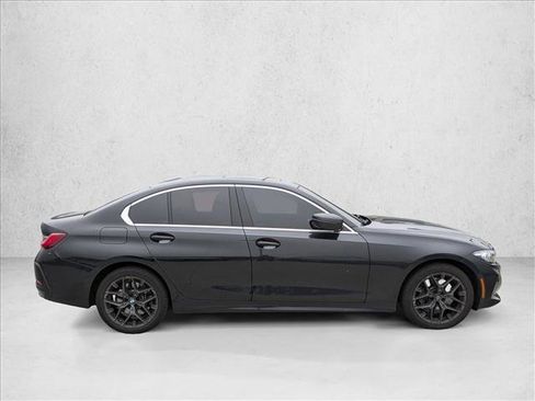 Used 2025 BMW 330i xDrive Sedan w/ Convenience Package AWD/4WD image 4