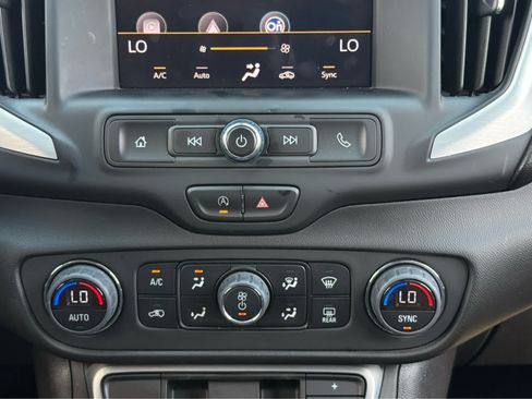 Used 2023 GMC Terrain SLE w/ Driver Convenience Package AWD/4WD image 30