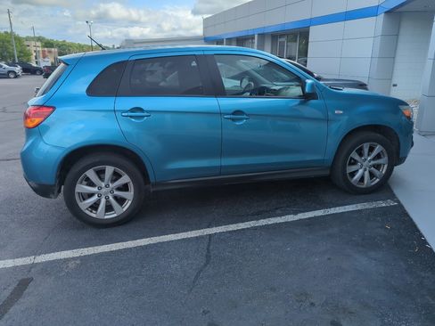 Used 2013 Mitsubishi Outlander Sport ES FWD image 3