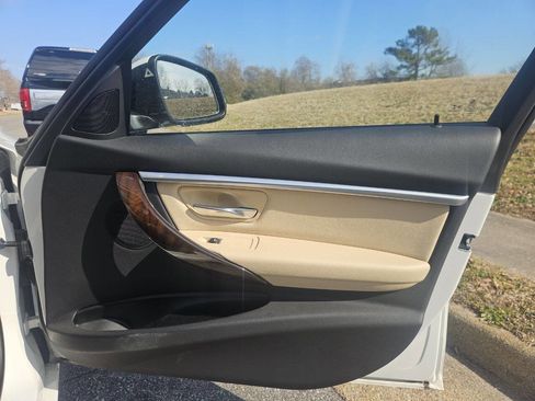 Used 2018 BMW 330i Sedan image 16