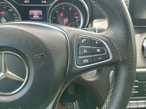 Used 2018 Mercedes-Benz GLA 250 4MATIC image 29