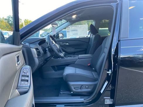 New 2026 Nissan Rogue SV image 11