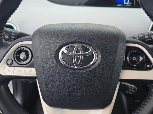 Used 2016 Toyota Prius Four image 24