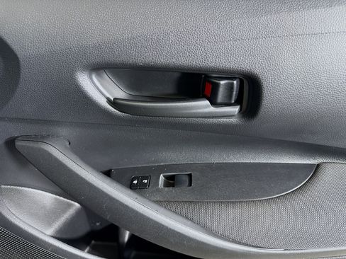 Used 2023 Toyota Corolla LE image 30