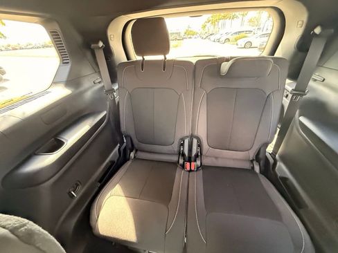 New 2026 Jeep Grand Cherokee L Laredo image 25