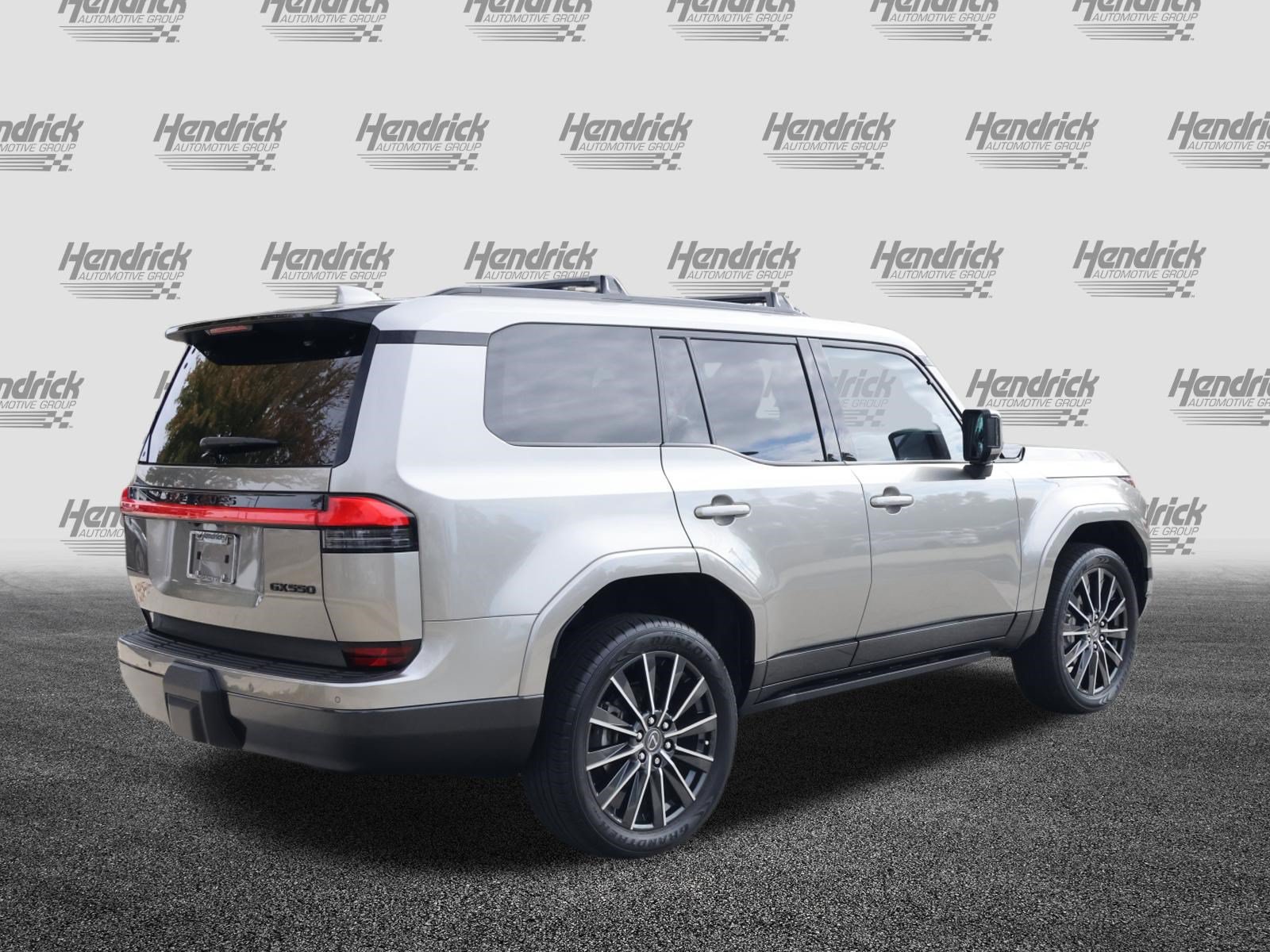 Used 2024 Lexus GX 550 w/ Accessory Package (Z1) AWD/4WD image 9