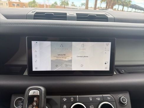 Used 2021 Land Rover Defender 110 X-Dynamic HSE image 13