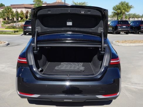 Used 2024 BMW 530i 530i w/ Convenience Package image 35