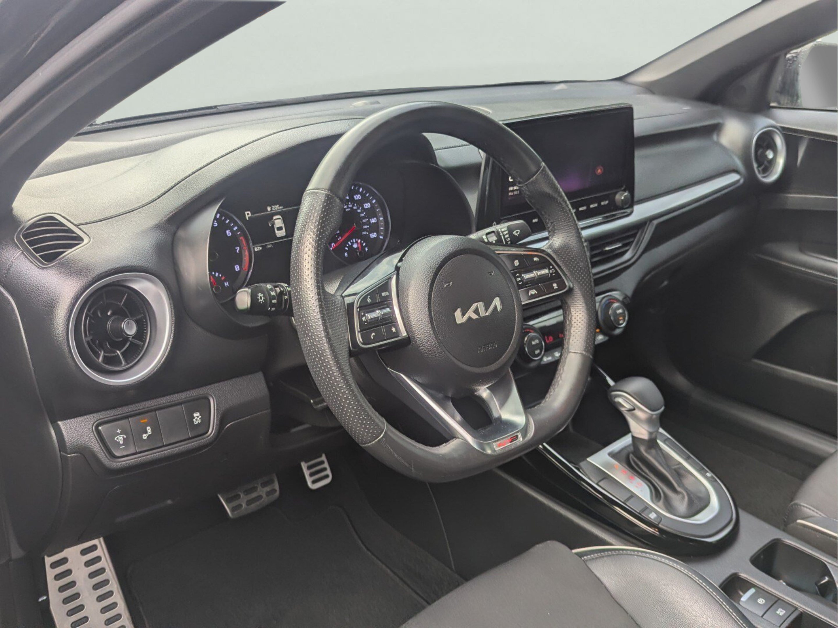 Certified 2023 Kia Forte GT-Line w/ GT-Line Technology Package FWD image 9