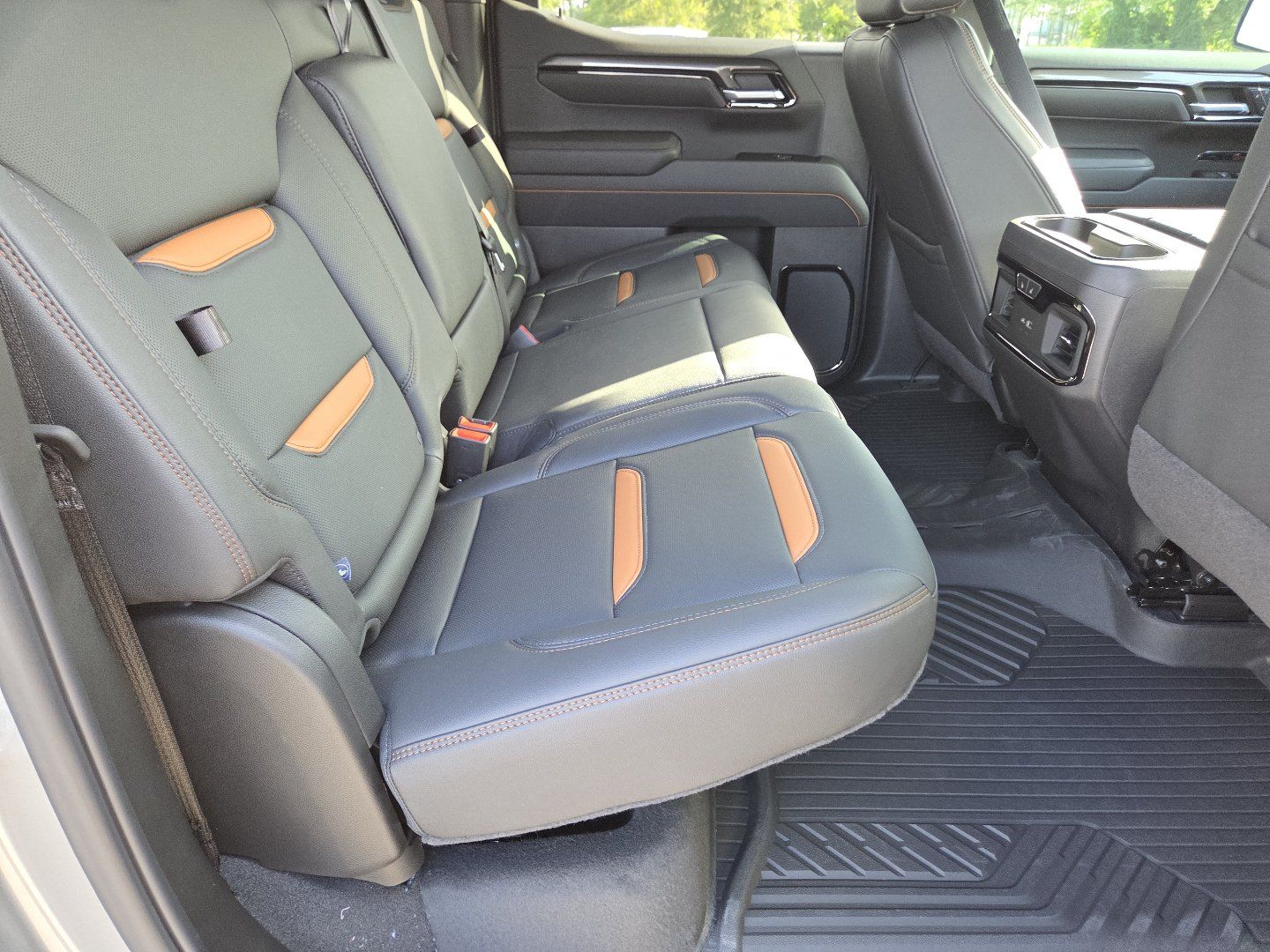 New 2026 GMC Sierra 1500 AT4 w/ AT4 Premium Package AWD/4WD image 22