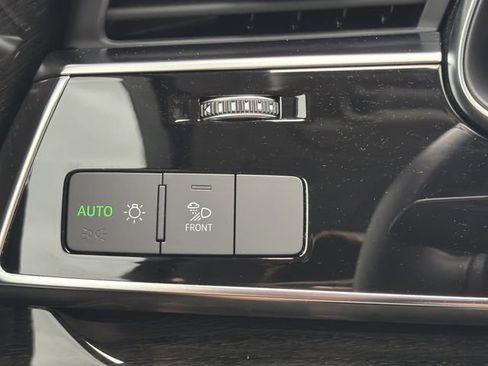 Used 2022 Audi Q7 3.0T Premium AWD/4WD image 24