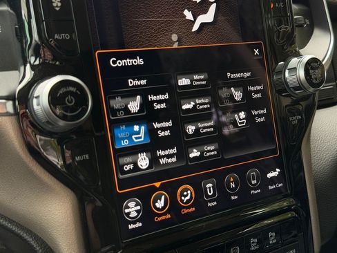 Used 2021 RAM 2500 Laramie AWD/4WD image 27