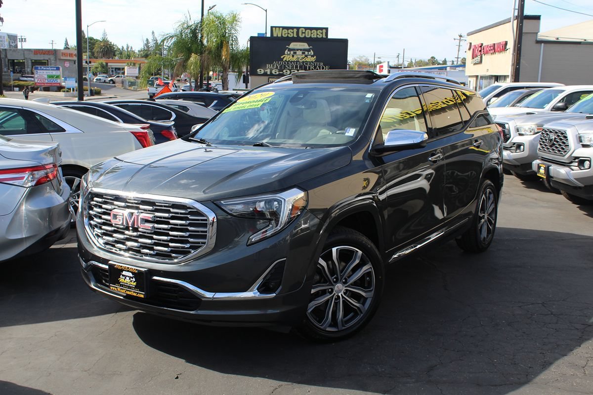 Used 2020 GMC Terrain Denali w/ Denali Premium Package AWD/4WD image 45