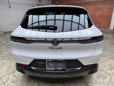 Used 2024 Alfa Romeo Tonale Ti AWD/4WD image 4