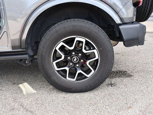 Used 2023 Ford Bronco Outer Banks image 19