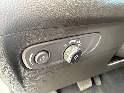 Used 2022 Buick Envision Preferred FWD image 15