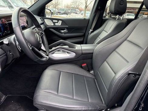 Used 2025 Mercedes-Benz GLE 450e 4MATIC w/ Winter Package image 22