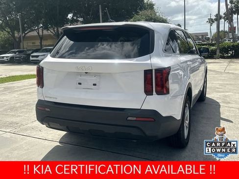 Certified 2023 Kia Sorento LX FWD image 6