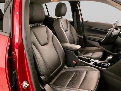 Used 2020 Buick Encore GX Essence w/ Experience Buick Package AWD/4WD image 8