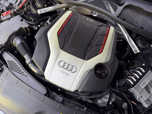 Used 2018 Audi S4 Premium Plus w/ Navigation Package image 30