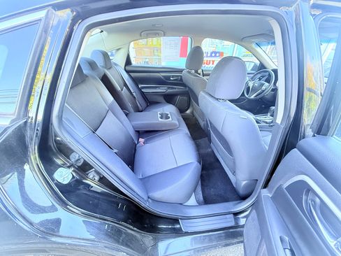 Used 2017 Nissan Altima 2.5 SR w/ Midnight Edition Package image 26