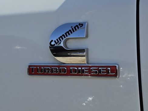 Used 2024 RAM 3500 Tradesman w/ Chrome Appearance Group AWD/4WD image 11
