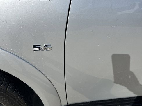 Used 2020 INFINITI QX80 Luxe w/ 22" Wheel Package image 3