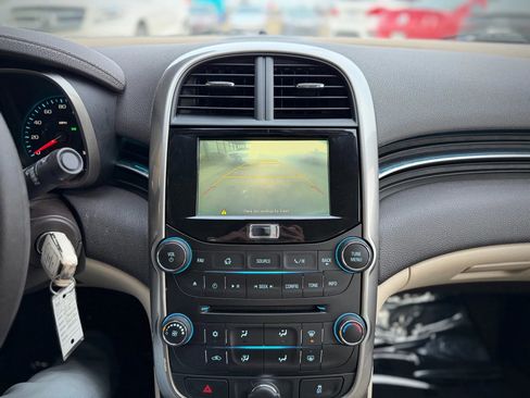 Used 2015 Chevrolet Malibu LT w/ Power Convenience Package image 10