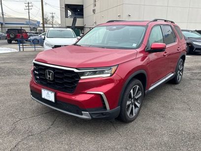 Certified 2025 Honda Pilot Touring