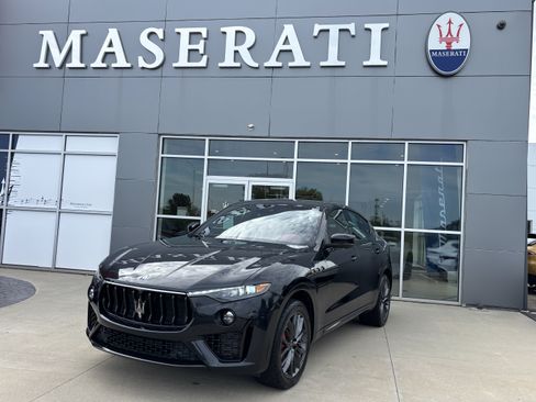 Used 2023 Maserati Levante Modena AWD/4WD image 1