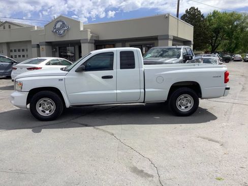 Used 2010 Dodge Dakota ST w/ Extra Security Group AWD/4WD image 15