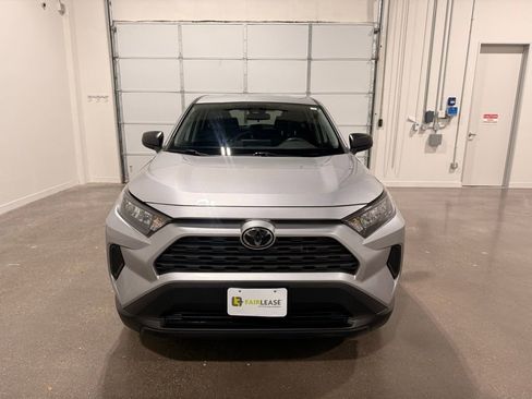 Used 2022 Toyota RAV4 LE image 2