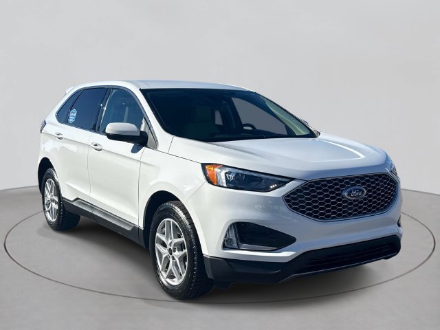 Used 2024 Ford Edge SEL w/ Convenience Package AWD/4WD image 3