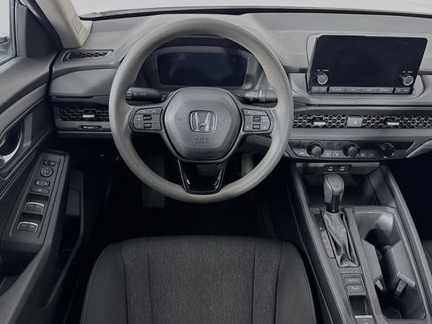 Certified 2023 Honda Accord EX image 22