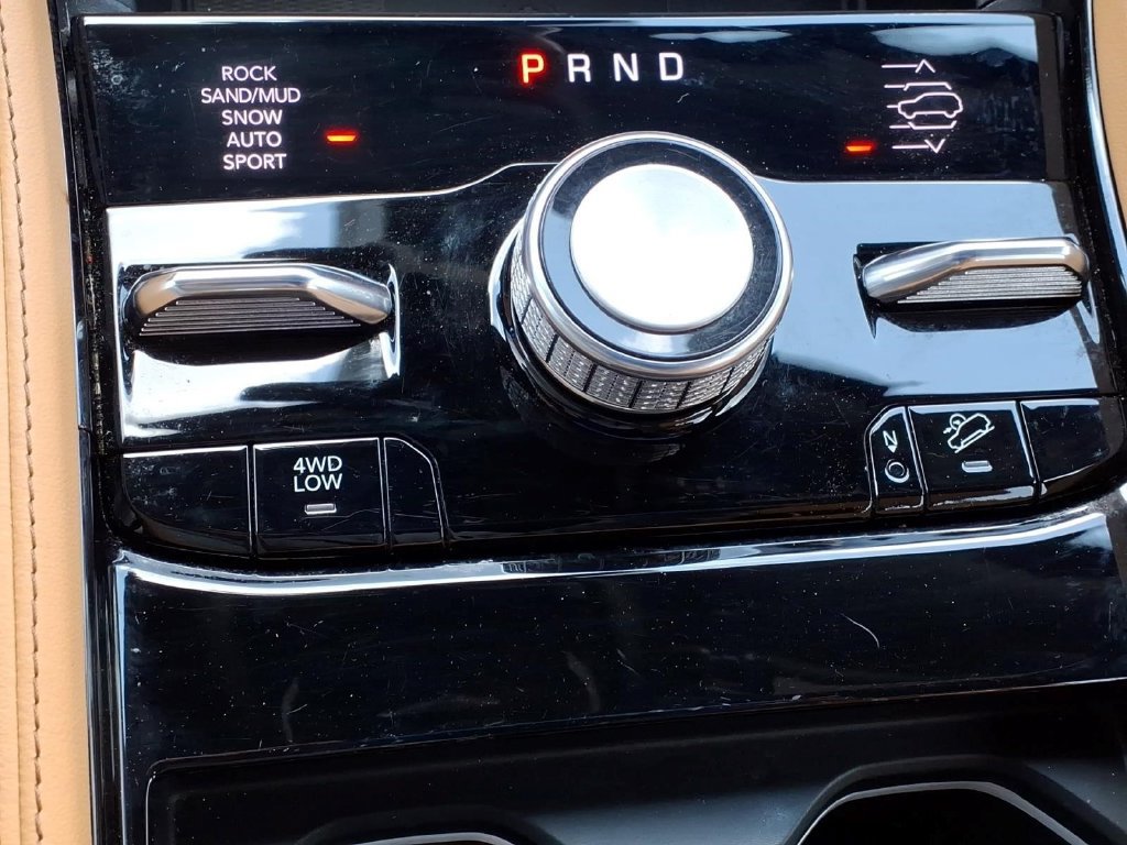 Used 2023 Jeep Grand Cherokee Summit AWD/4WD image 19