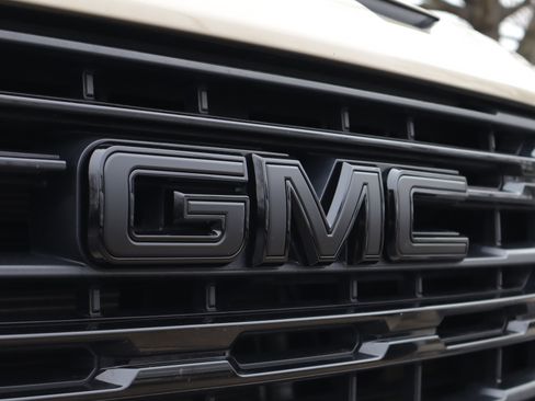 Used 2022 GMC Sierra 1500 Elevation w/ X31 Off-Road Package image 34