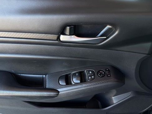 Certified 2025 Nissan Altima 2.5 SV FWD image 19